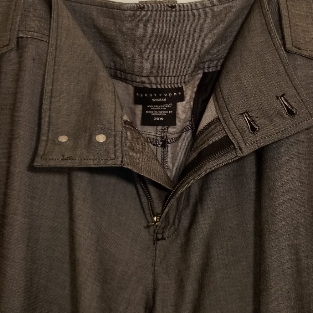 APOSTROPHE WOMEN'S DRESS SHORTS - Picture 6 of 9